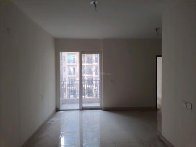 Living Room Image of 960 Sq.ft 2 BHK Apartment / Flat for sale in Signature Orchard Avenue 2, Sector 93 Gurgaon for Rs. 6700000