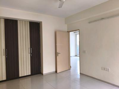 Bedroom Image of 2432 Sq.ft 4 BHK Apartment / Flat for sale in DLF The Primus, Sector 82A Gurgaon for Rs. 45000000