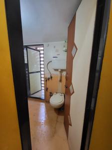 Bathroom Image of 475 Sq.ft 1 BHK Apartment / Flat for sale in Riddhi Siddhi Complex, Goregaon West Mumbai for Rs. 9000000