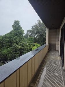 Balcony Image of 3000 Sq.ft 4 BHK Builder Floor for sale in Chittaranjan Park New Delhi for Rs. 99500000