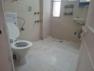 Image of 1300 Sq.ft 3 BHK Apartment / Flat for rent in Bathal apartment, Patparganj, New Delhi for Rs. 35500