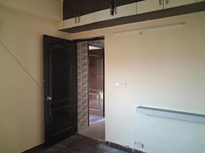 Bedroom Image of 825 Sq.ft 2 BHK Apartment / Flat for sale in Paras Tierea, Sector 137 Noida for Rs. 6800000