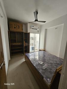 Bedroom Image of 559 Sq.ft 2 BHK Apartment / Flat for rent in Shyamal Heights, Ankhol Vadodara for Rs. 24000