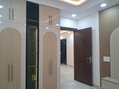 Bedroom Image of 2250 Sq.ft 4 BHK Builder Floor for sale in Paschim Vihar New Delhi for Rs. 42000000