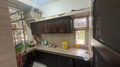 Kitchen Image of 1000 Sq.ft 2.5 BHK Apartment / Flat for sale in GH 14 DDA MIG, Paschim Vihar New Delhi for Rs. 12500000
