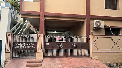 Building Image of 6500 Sq.ft 10 BHK Independent House for sale in Benz Circle Vijayawada for Rs. 35000000