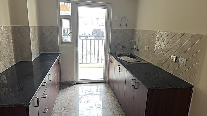 Amrapali Centurian Park Main Image 1