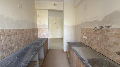 Kitchen Image of 1200 Sq.ft 3 BHK Apartment / Flat for sale in Amrapali Crystal Homes Phase 1, Sector 76 Noida for Rs. 17875000