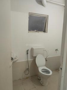 Bathroom Image of 470 Sq.ft 1 BHK Apartment / Flat for rent in Emaar Gomti Greens, Gomti Nagar Lucknow for Rs. 9000