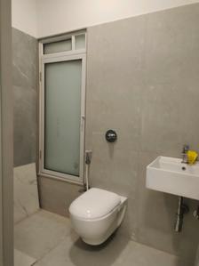 Common Bathroom Image of 650 Sq.ft 2 BHK Apartment / Flat for sale in Emerald Dotom Isle, Kandivali West Mumbai for Rs. 13600000