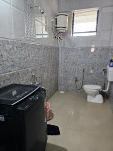 Bathroom Image of 3000 Sq.ft 4.5 BHK Independent House for rent in Sanquelim Goa for Rs. 40000