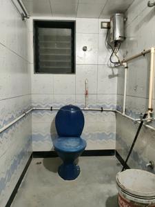 Common Bathroom Image of 600 Sq.ft 1 BHK Apartment / Flat for sale in Kalwa Thane for Rs. 7200000