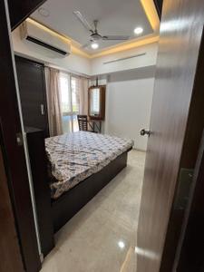 Bedroom Image of 585 Sq.ft 2 BHK Apartment / Flat for rent in Lodha Amara, Kolshet Thane for Rs. 40000