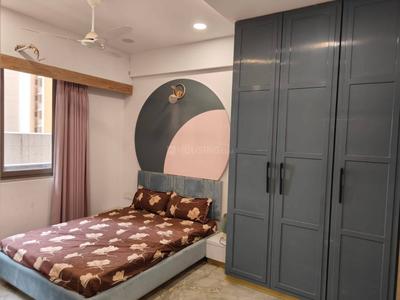 Bedroom Image of 1800 Sq.ft 3 BHK Apartment / Flat for sale in Tragad Ahmedabad for Rs. 11000000