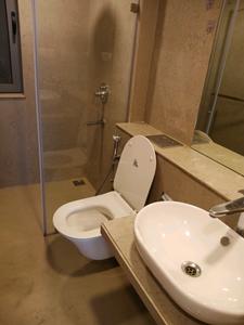 Common Bathroom Image of 1440 Sq.ft 2 BHK Apartment / Flat for sale in Colaba Mumbai for Rs. 45000000