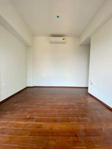 Bedroom Image of 750 Sq.ft 2 BHK Apartment / Flat for sale in Piramal Aranya, Byculla Mumbai for Rs. 35000000