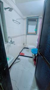 Bathroom Image of 1000 Sq.ft 3 BHK Apartment / Flat for sale in Kurla West Mumbai for Rs. 16500000
