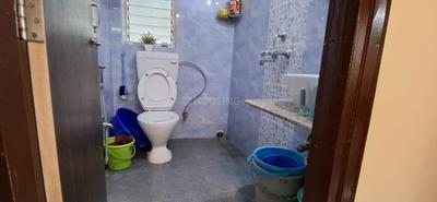 Bathroom Image of 1150 Sq.ft 3 BHK Apartment / Flat for sale in Kalighat Kolkata for Rs. 8500000