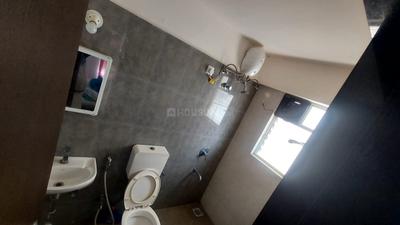 Bathroom Image of 1200 Sq.ft 3 BHK Apartment / Flat for rent in Mantra Essence, Undri Pune for Rs. 32000