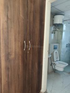Bathroom Image of 1550 Sq.ft 3 BHK Apartment / Flat for rent in Omaxe The Palace, Gomti Nagar Lucknow for Rs. 34000