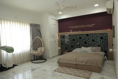 Bedroom Image of 5350 Sq.ft 5 BHK Independent House for sale in Manjalpur Vadodara for Rs. 32500000