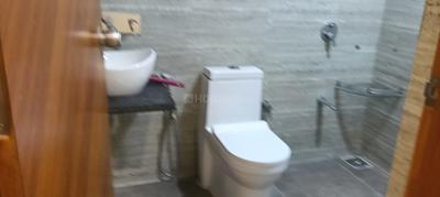 Bathroom Image of 2100 Sq.ft 3 BHK Apartment / Flat for rent in Shrimad Residency, Sargasan Gandhinagar for Rs. 55000