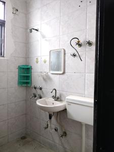 Common Bathroom Image of 1100 Sq.ft 3 BHK Builder Floor for rent in Sector 19 Dwarka New Delhi for Rs. 24000