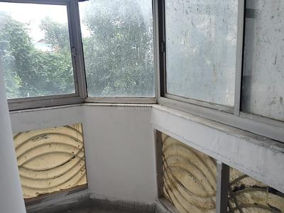 Balcony Image of 950 Sq.ft 2 BHK Apartment / Flat for sale in Indirapuram Ghaziabad for Rs. 10000000