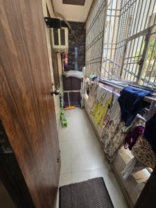 Balcony Image of 1050 Sq.ft 3 BHK Builder Floor for sale in Laxmi Nagar New Delhi for Rs. 9000000
