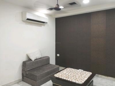 Living Room Image of 1000 Sq.ft 2 BHK Builder Floor for rent in Ramesh Nagar New Delhi for Rs. 50000