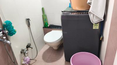 Bathroom Image of 390 Sq.ft 1 RK Apartment / Flat for sale in Borivali West Mumbai for Rs. 6800000