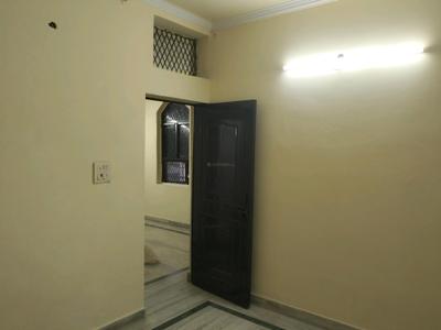 Bedroom Image of 850 Sq.ft 3 BHK Apartment / Flat for sale in Paschim Vihar New Delhi for Rs. 9000000