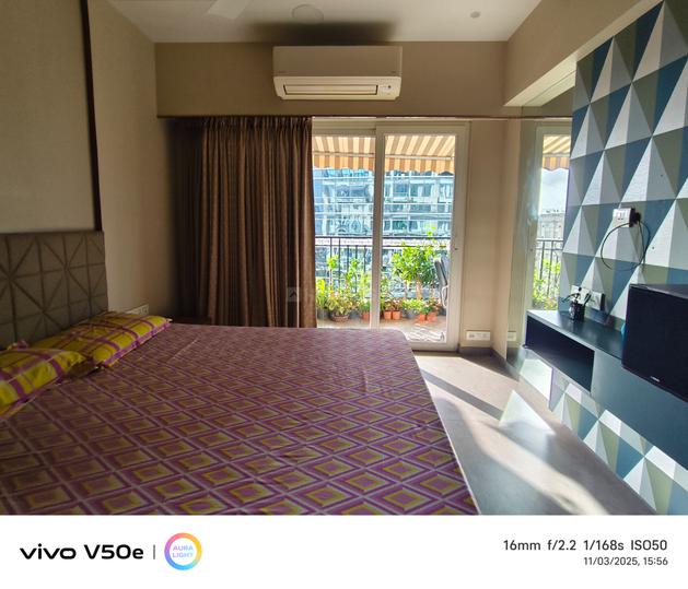 Hubtown Sunmist Main Image 1