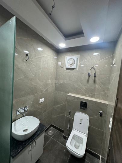 Mansarover Garden Bathroom 1