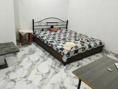 Bedroom Image of 810 Sq.ft 1 BHK Builder Floor for rent in Bhagwanpur Varanasi for Rs. 18100
