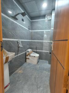 Image of 1050 Sq.ft 2 BHK Apartment / Flat for sale in Sector 110, Noida for Rs. 4125000