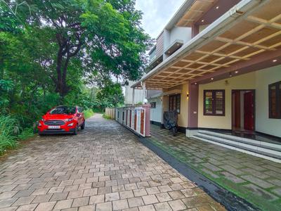 Image of 1800 Sq.ft 4.5 BHK Villa for sale in Kuzhivelippady, Kochi for Rs. 9800000
