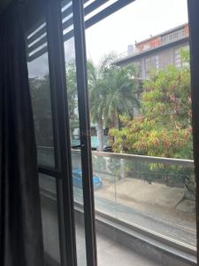 Balcony Image of 2500 Sq.ft 3 BHK Apartment / Flat for rent in Anna Nagar Chennai for Rs. 150000