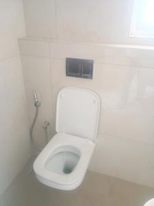 Common Bathroom Image of 1495 Sq.ft 3 BHK Apartment / Flat for sale in Tellapur Sangareddy for Rs. 9717504