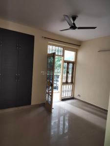 Bedroom Image of 1500 Sq.ft 2 BHK Apartment / Flat for rent in Omaxe Heights, Sector 86 Faridabad for Rs. 22000