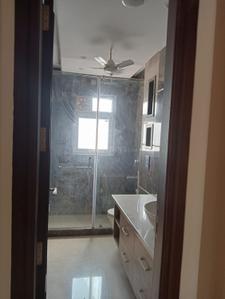 Bathroom Image of 2300 Sq.ft 3 BHK Builder Floor for rent in DLF Independent Floors, DLF Phase 3 Gurgaon for Rs. 85000