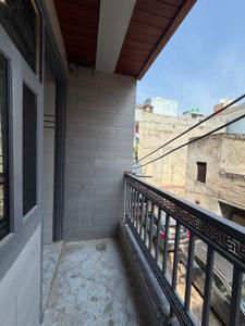 Balcony Image of 450 Sq.ft 1 BHK Builder Floor for rent in Dwarka Mor New Delhi for Rs. 12500