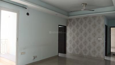 Living Room Image of 1400 Sq.ft 2.5 BHK Apartment / Flat for rent in Mahagun Mirabella Villa, Sector 79 Noida for Rs. 40000