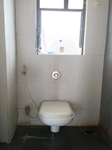 Common Bathroom Image of 775 Sq.ft 2 BHK Apartment / Flat for rent in Nivasa Prakriti, Lohegaon Pune for Rs. 18000