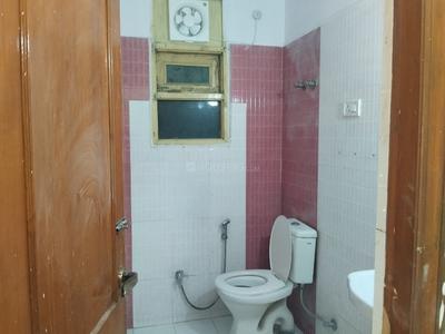 Bathroom Image of 950 Sq.ft 2 BHK Apartment / Flat for rent in Raja Park Jaipur for Rs. 27000