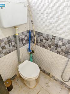 Bathroom Image of 750 Sq.ft 1 BHK Apartment / Flat for rent in Airoli Navi Mumbai for Rs. 21000