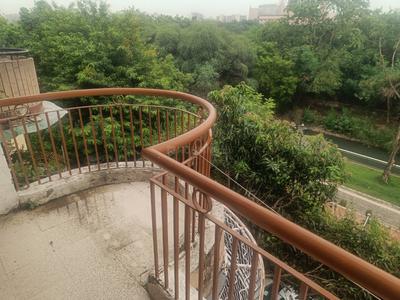 Balcony Image of 1650 Sq.ft 3 BHK Apartment / Flat for rent in Metroview Apartment, Sector 13 Dwarka New Delhi for Rs. 37000