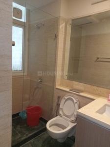 Bathroom Image of 2200 Sq.ft 3 BHK Builder Floor for rent in Sector 46 Gurgaon for Rs. 46000
