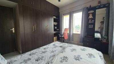 Bedroom Image of 1200 Sq.ft 3 BHK Apartment / Flat for sale in Golf Green Kolkata for Rs. 9500000