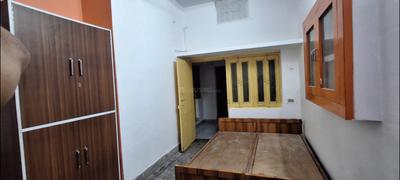 Bedroom Image of 1000 Sq.ft 1 RK Independent House for rent in Indira Nagar Lucknow for Rs. 6000